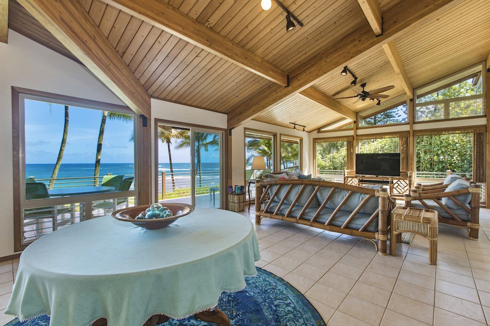 Photo of Livingroom in Wainiha