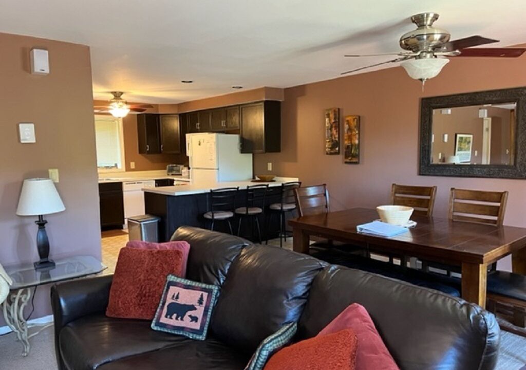 Photo of Livingroom in North Creek