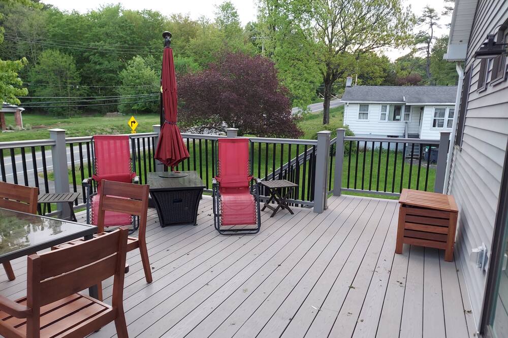Photo of Patio Balcony in Saratoga Springs