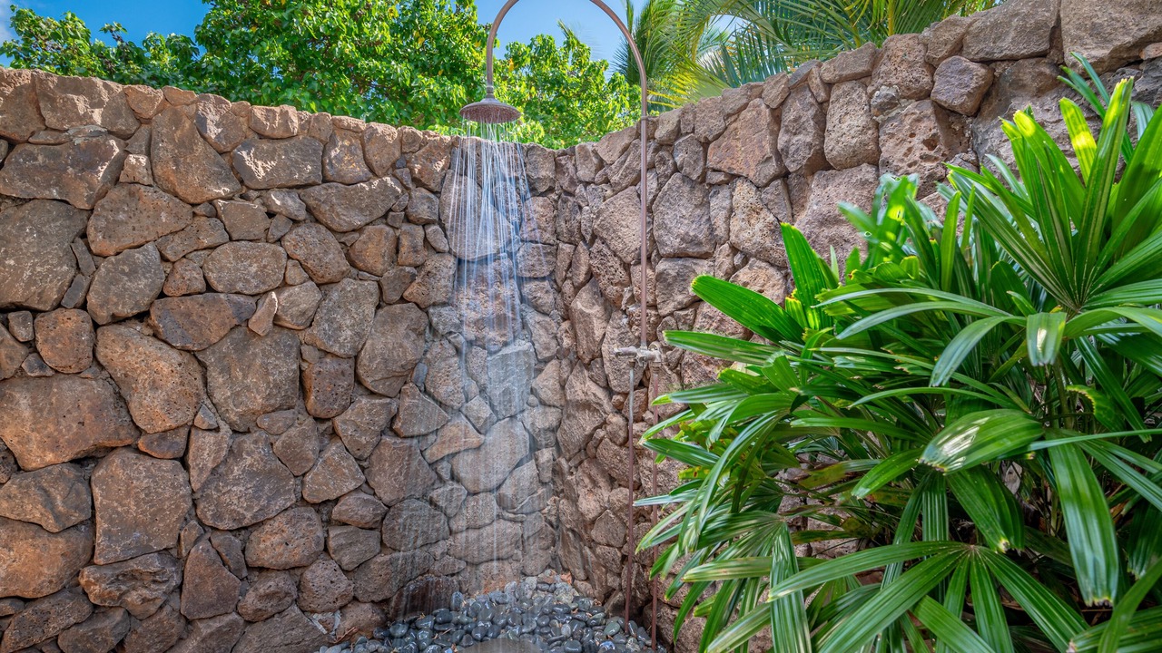 Photo of Bathroom in Poipu