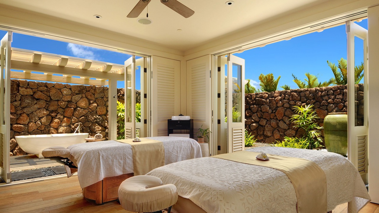 Photo of Bedroom in Poipu