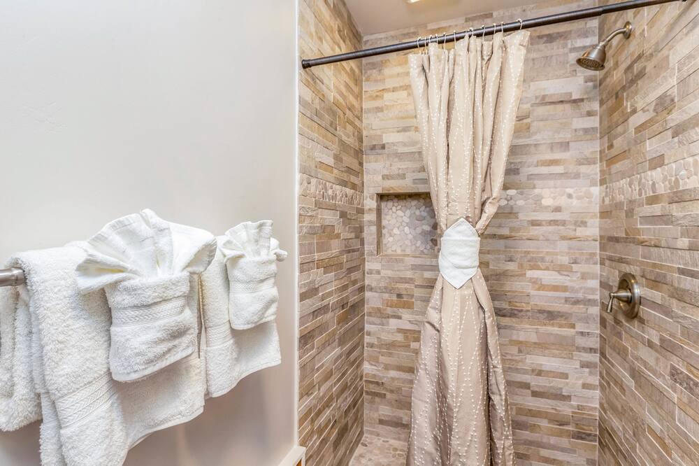 Photo of Bathroom in Anahola