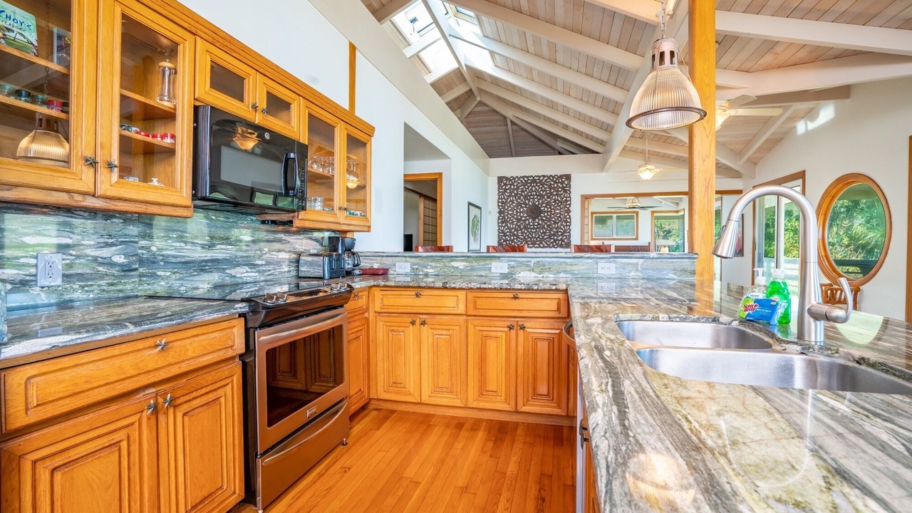 Photo of Kitchen in Anahola