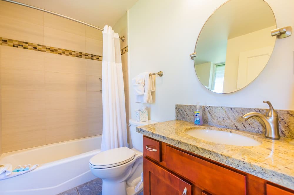Photo of Bathroom in Kapaa