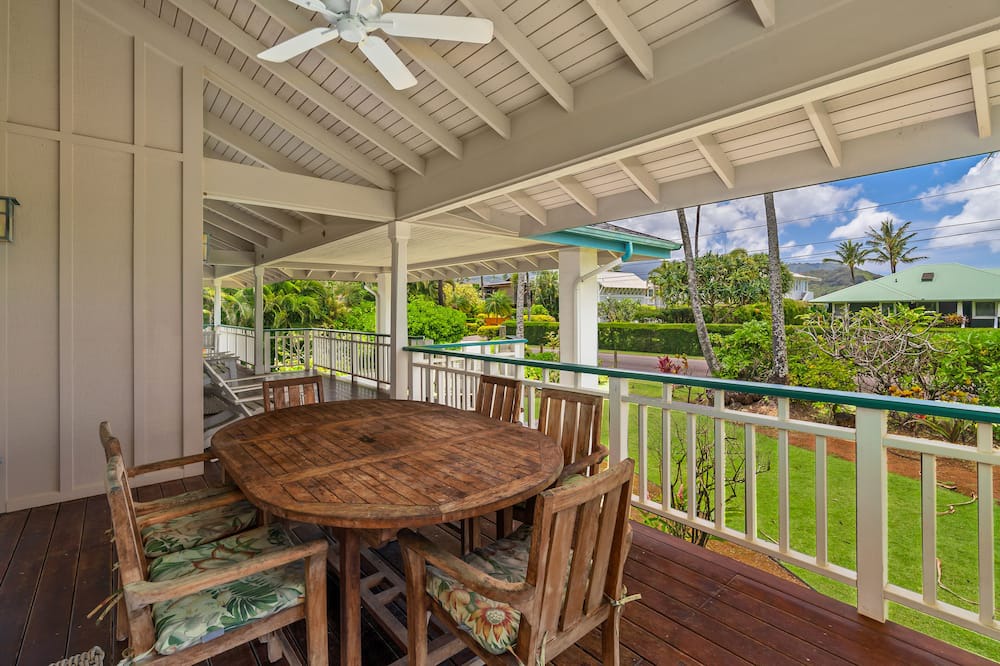 Photo of Others in Hanalei