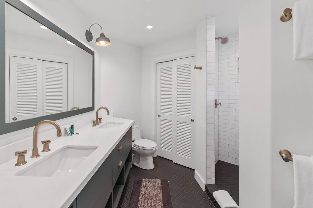 Photo of Bathroom in Hanalei