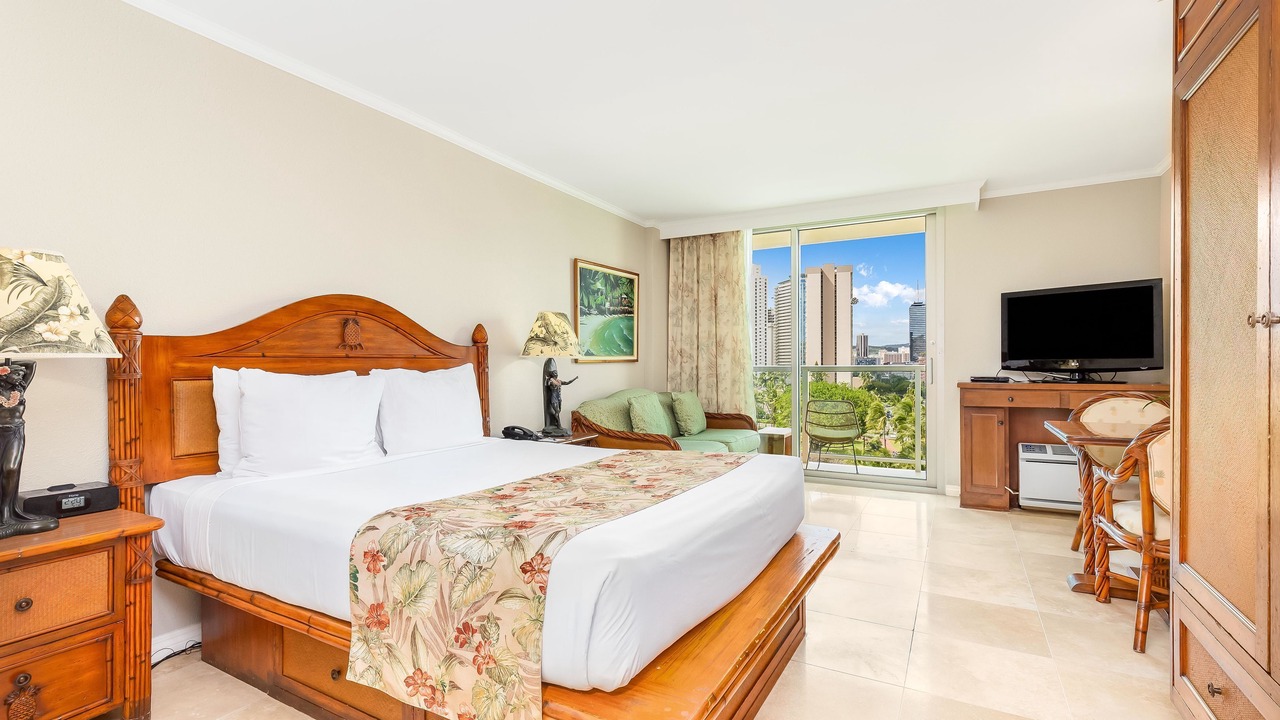 Photo of Bedroom in Waikiki