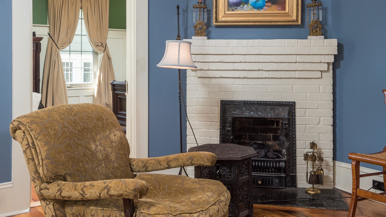 Photo of Livingroom in Historic Montford