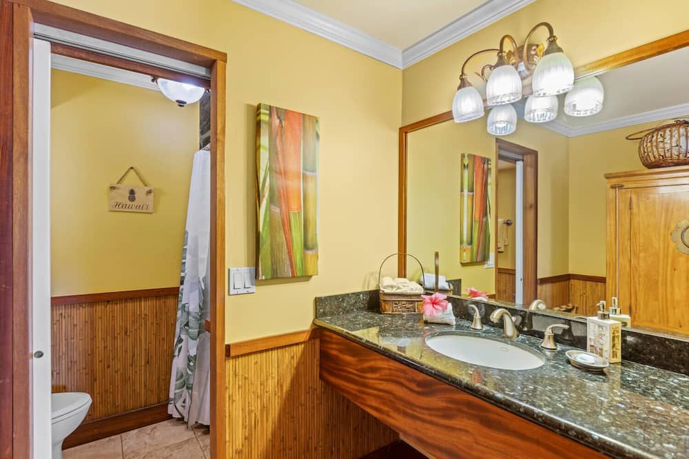 Photo of Bathroom in Poipu