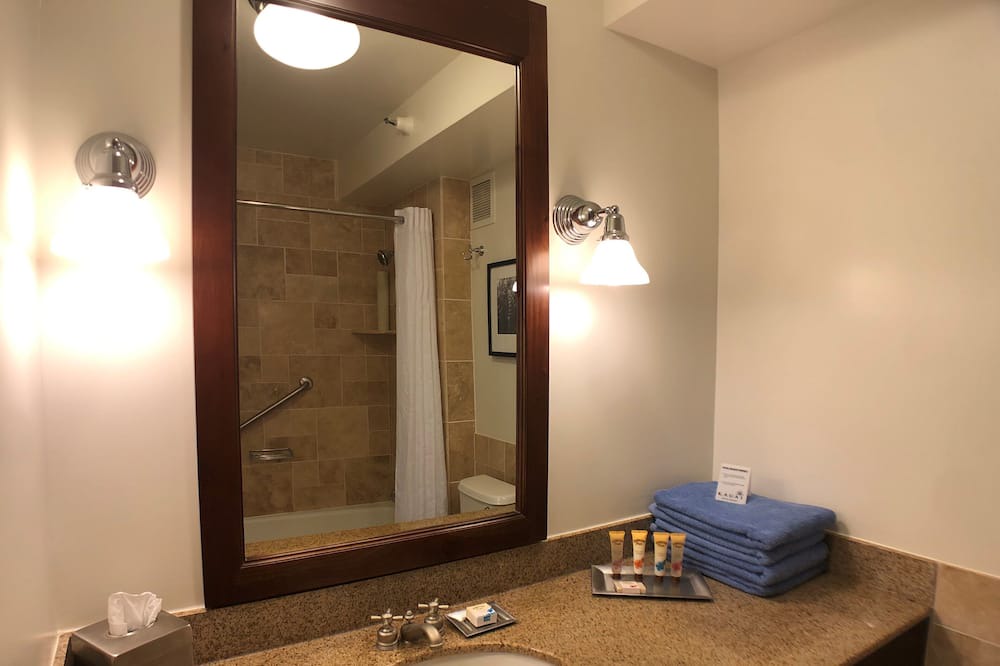 Photo of Bathroom in Hanamaulu