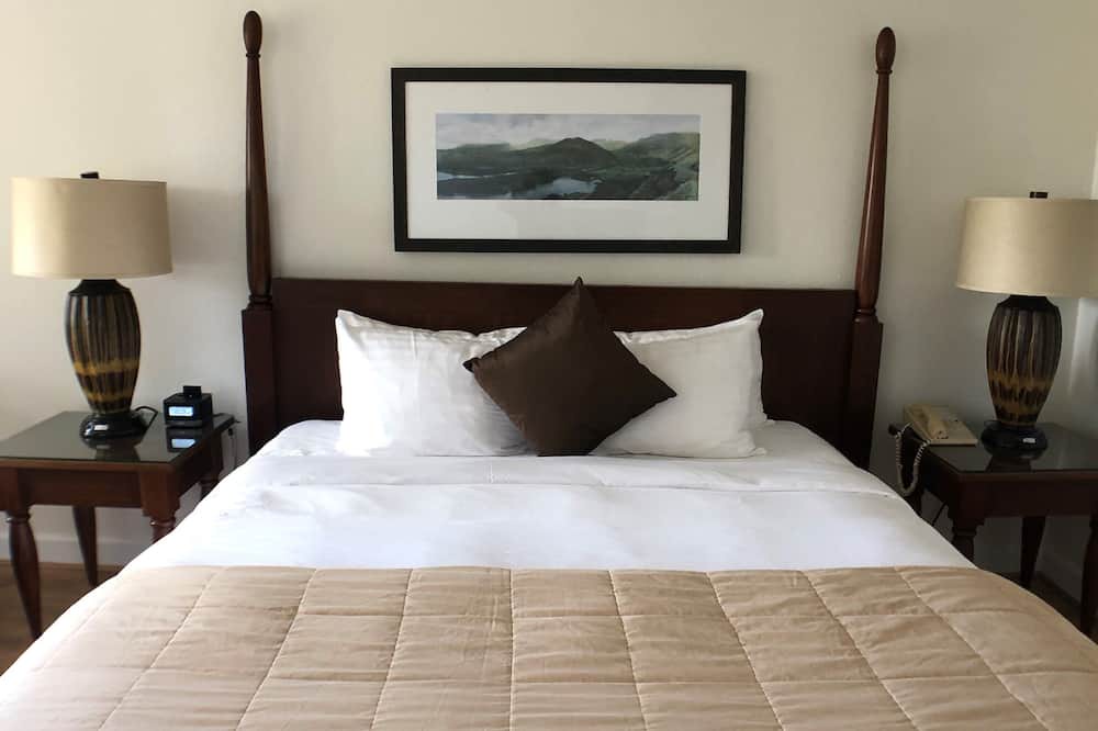 Photo of Bedroom in Hanamaulu