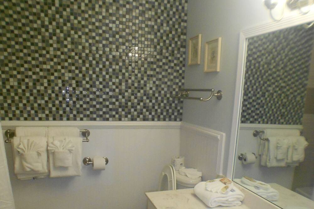 Photo of Bathroom in Jekyll Island