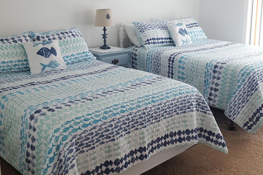 Photo of Bedroom in Caine Woods