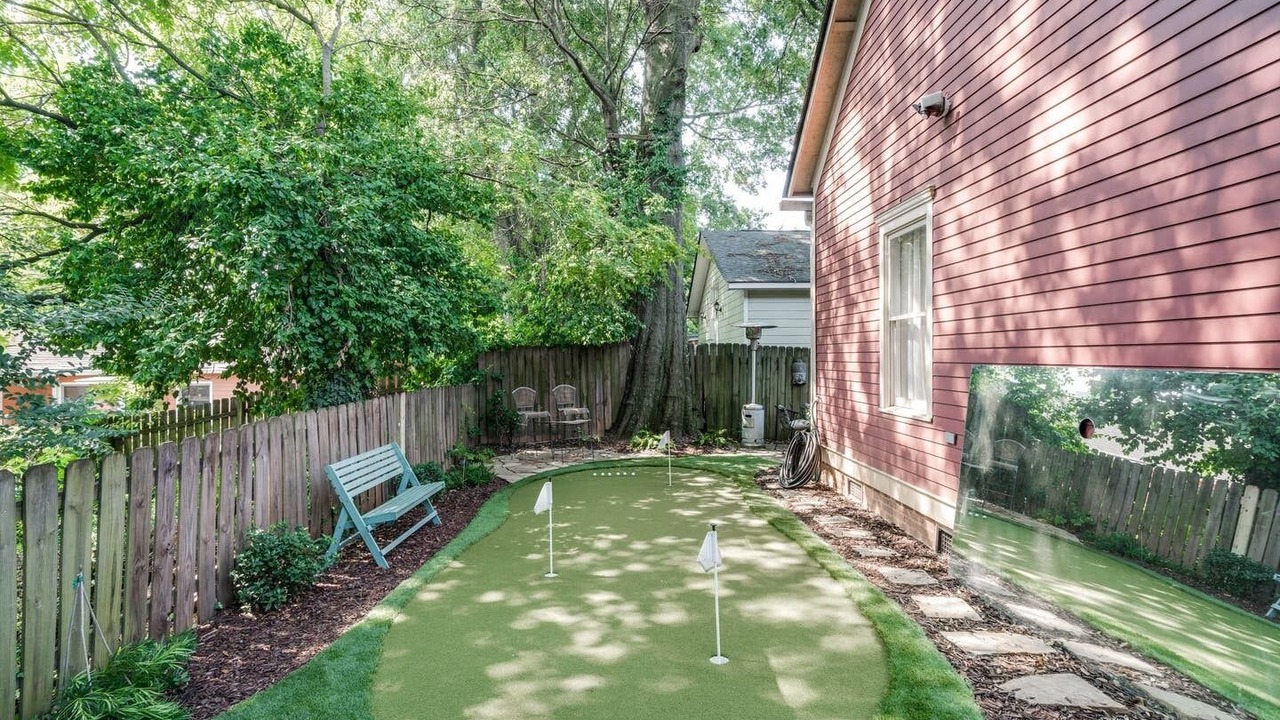 Photo of Outdoor in Cabbagetown