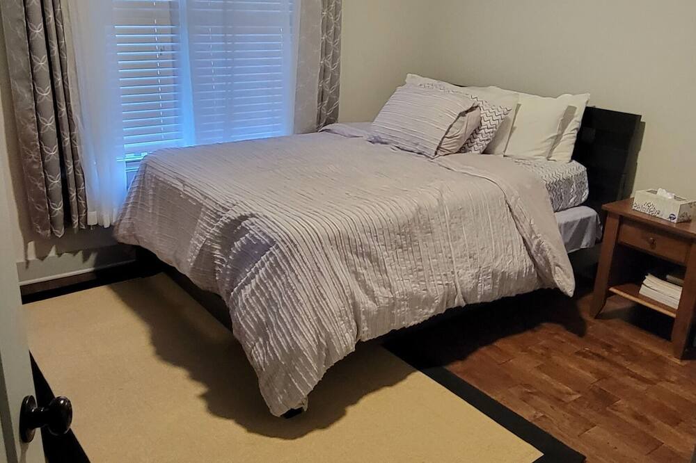 Photo of Bedroom in Snellville