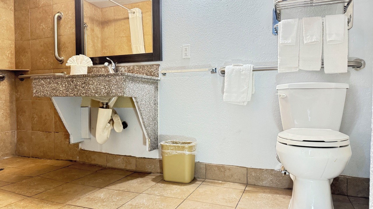 Photo of Bathroom in Tucker
