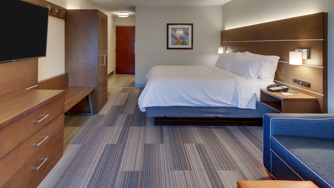 Photo of Bedroom in Sandy Springs