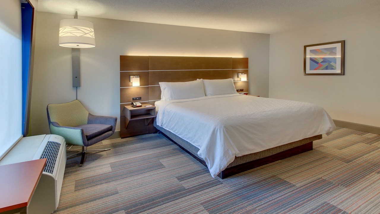 Photo of Bedroom in Sandy Springs