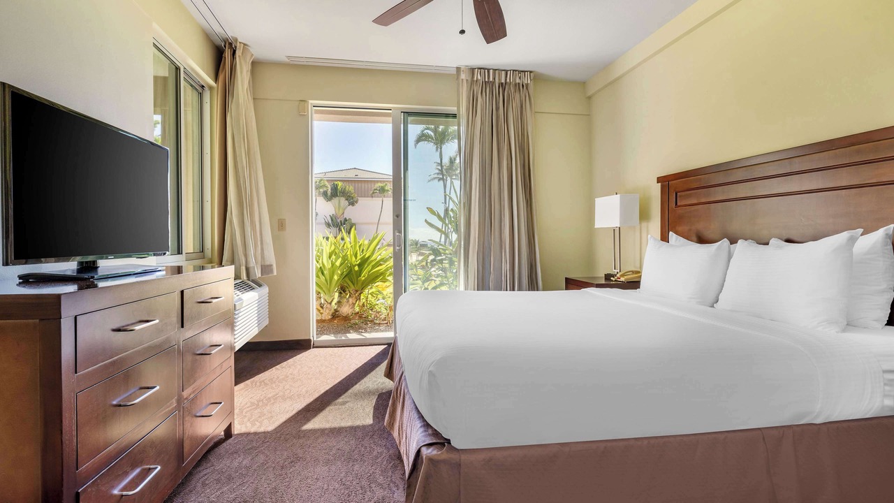 Photo of Bedroom in Poipu