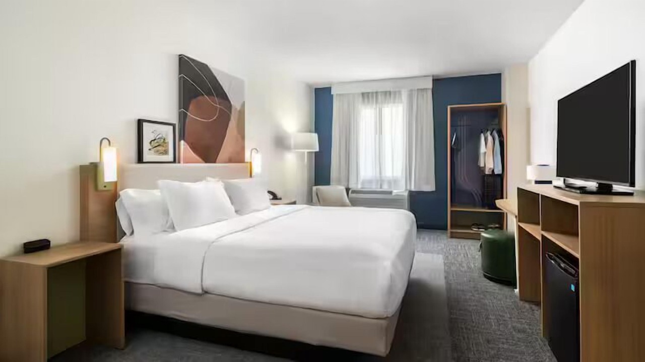 Photo of Bedroom in Town Center