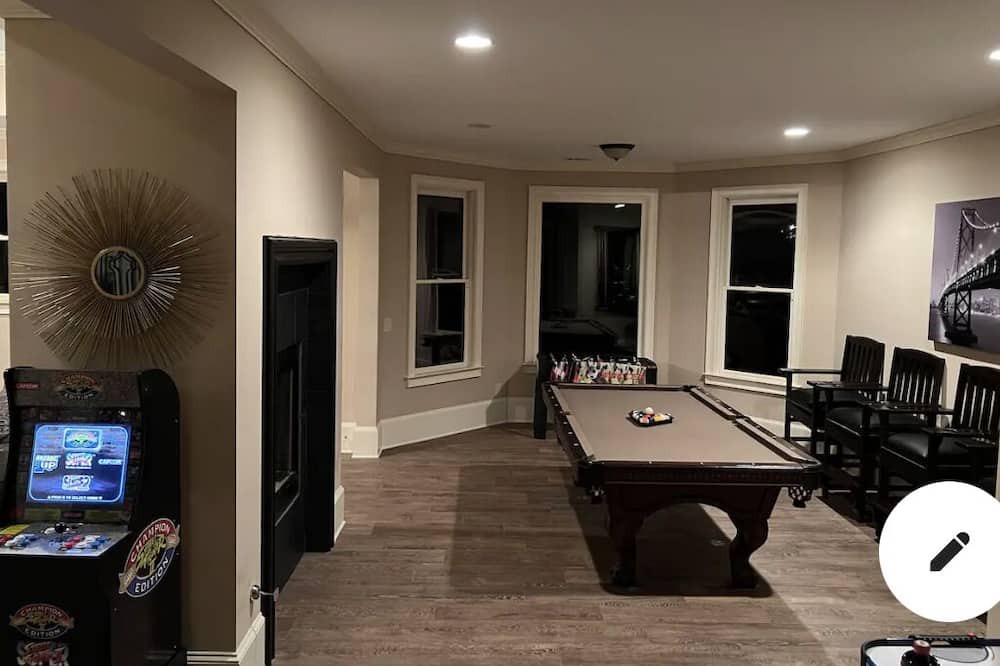 Photo of Bedroom in Sandy Springs
