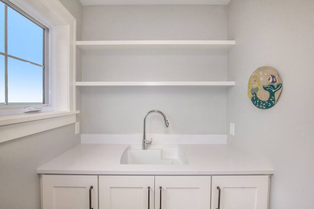 Photo of Bathroom in Lakeside