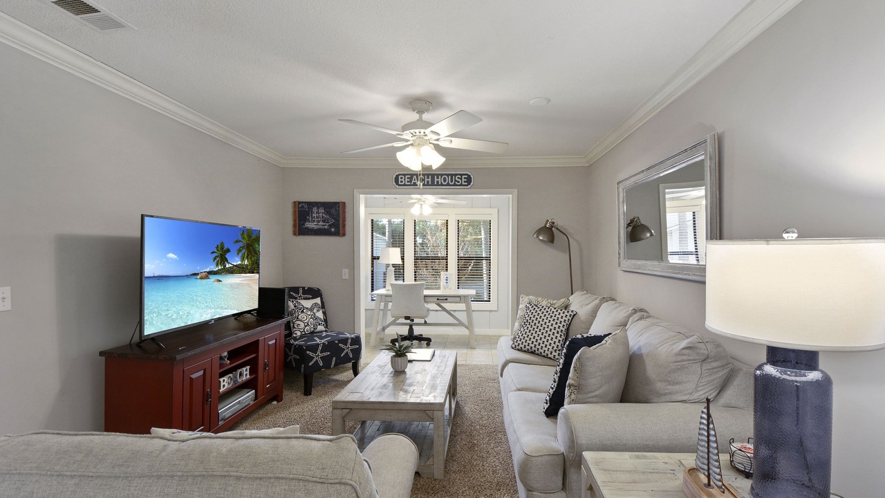 Photo of Livingroom in Saint Simons Heights
