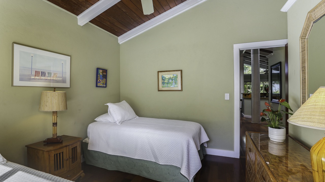 Photo of Bedroom in Wainiha