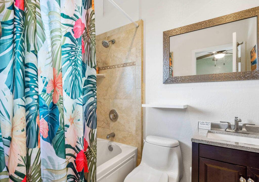 Photo of Bathroom in Lihue