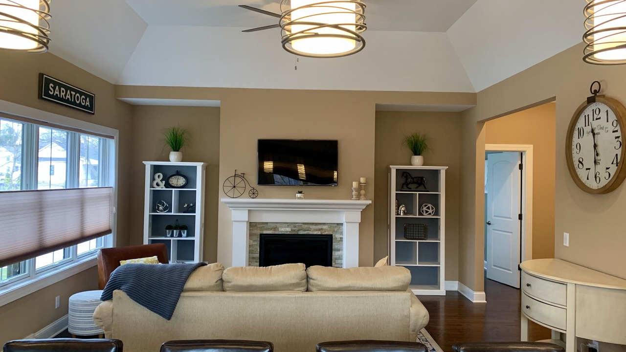 Photo of Livingroom in Saratoga Springs