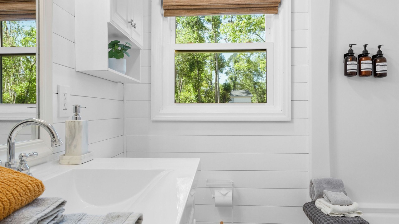 Photo of Bathroom in Valdosta