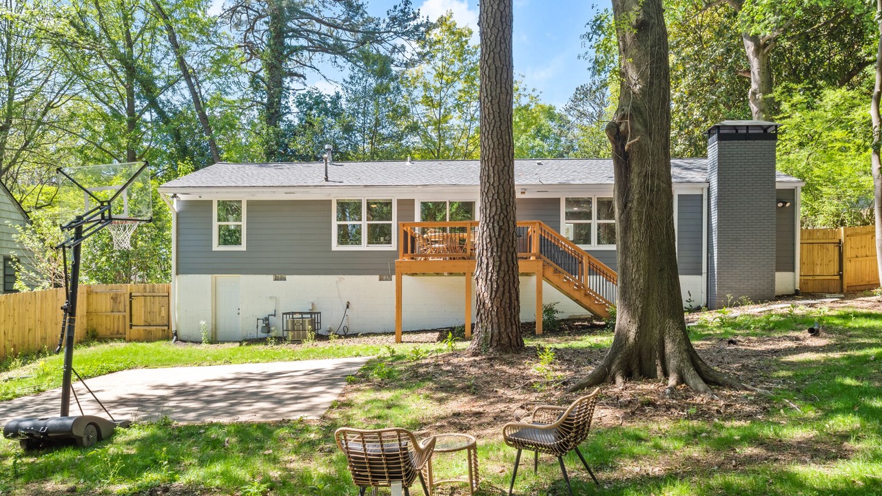 Photo of Outdoor in Garden Hills