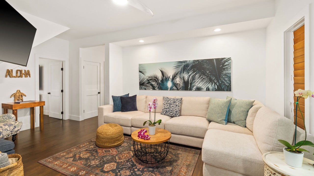 Photo of Livingroom in Hanalei