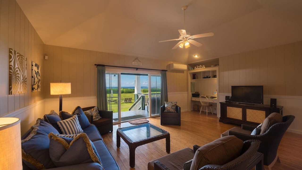 Photo of Livingroom in Hanalei
