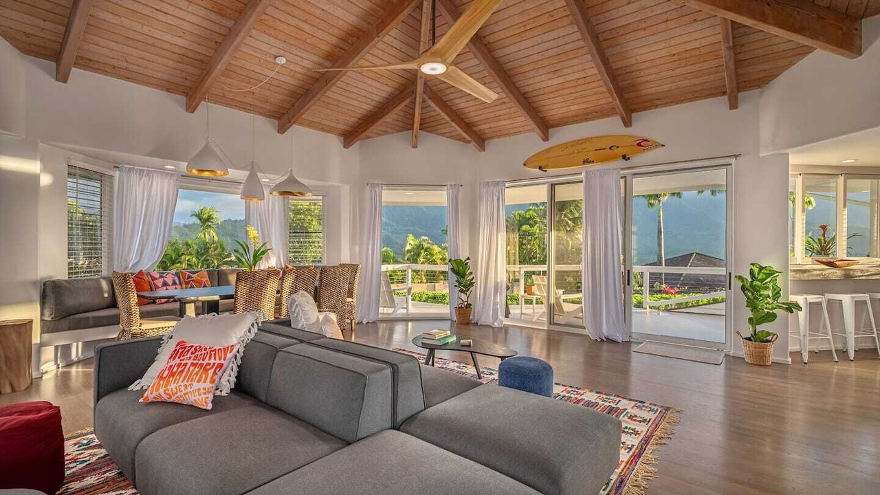 Photo of Livingroom in Princeville