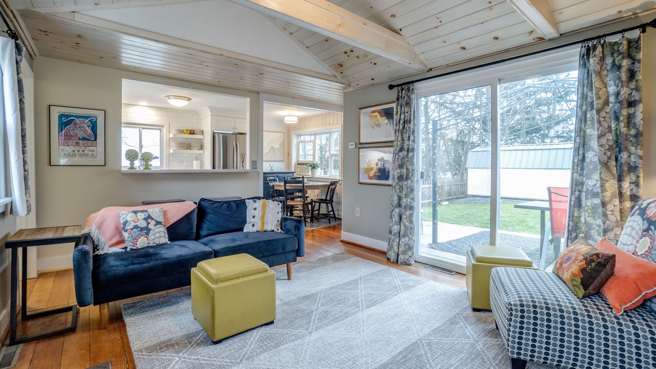 Photo of Livingroom in Town of Jerusalem