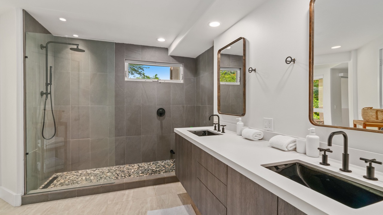 Photo of Bathroom in Princeville