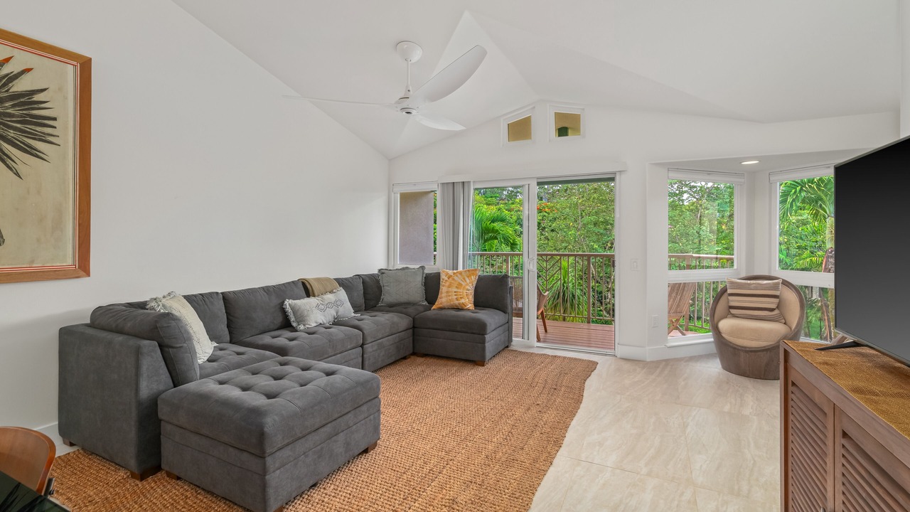 Photo of Livingroom in Princeville