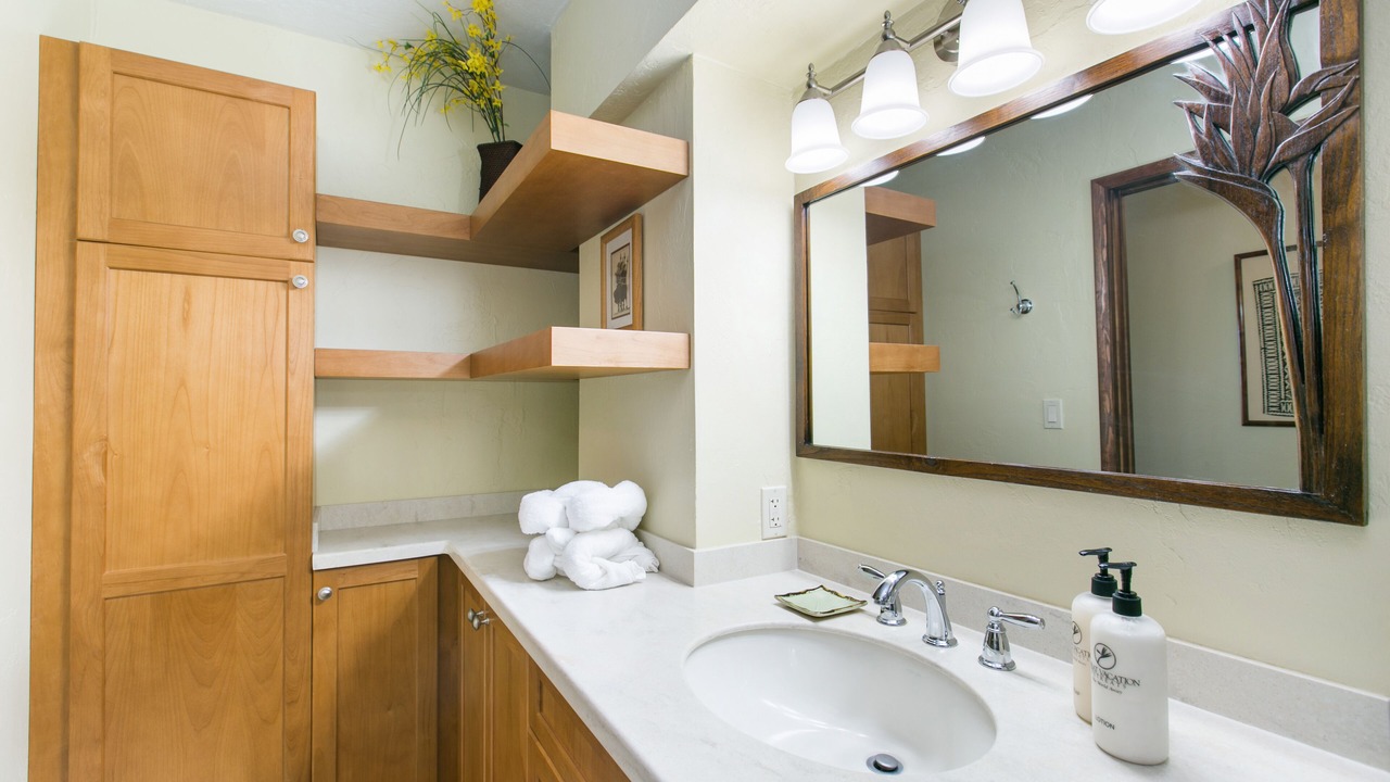 Photo of Bathroom in Poipu