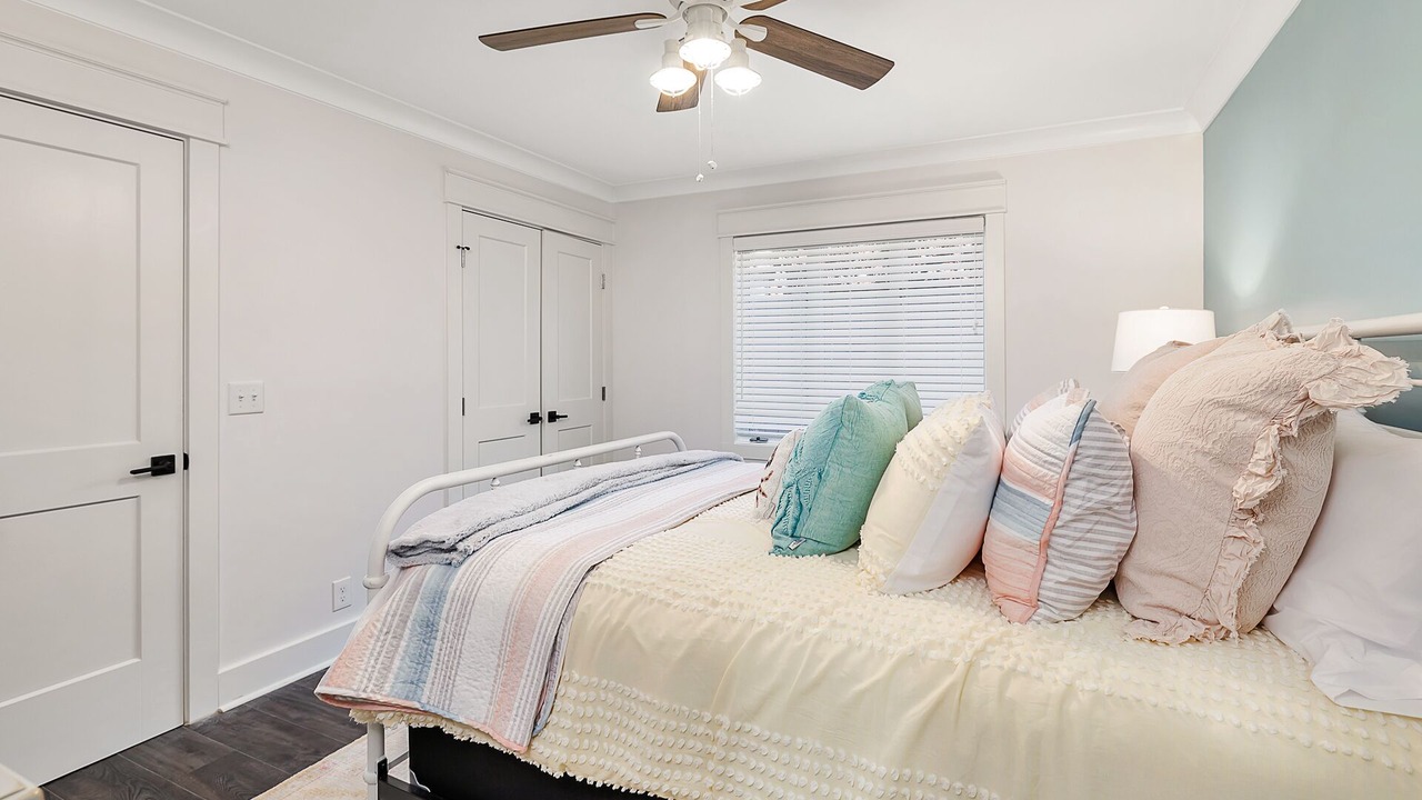 Photo of Bedroom in East Beach