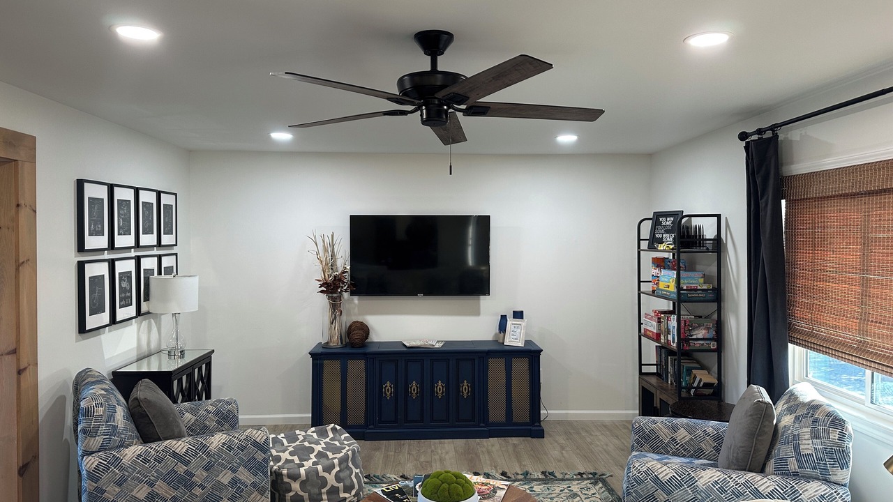 Photo of Livingroom in Flowery Branch