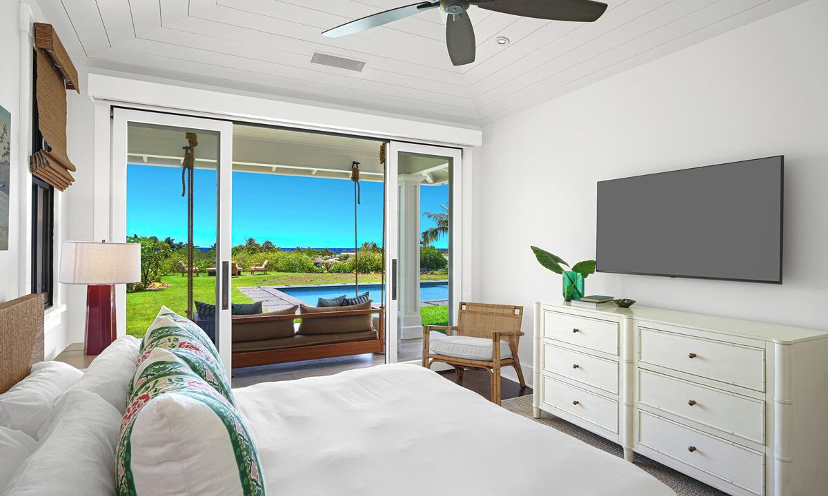Photo of Bedroom in Poipu