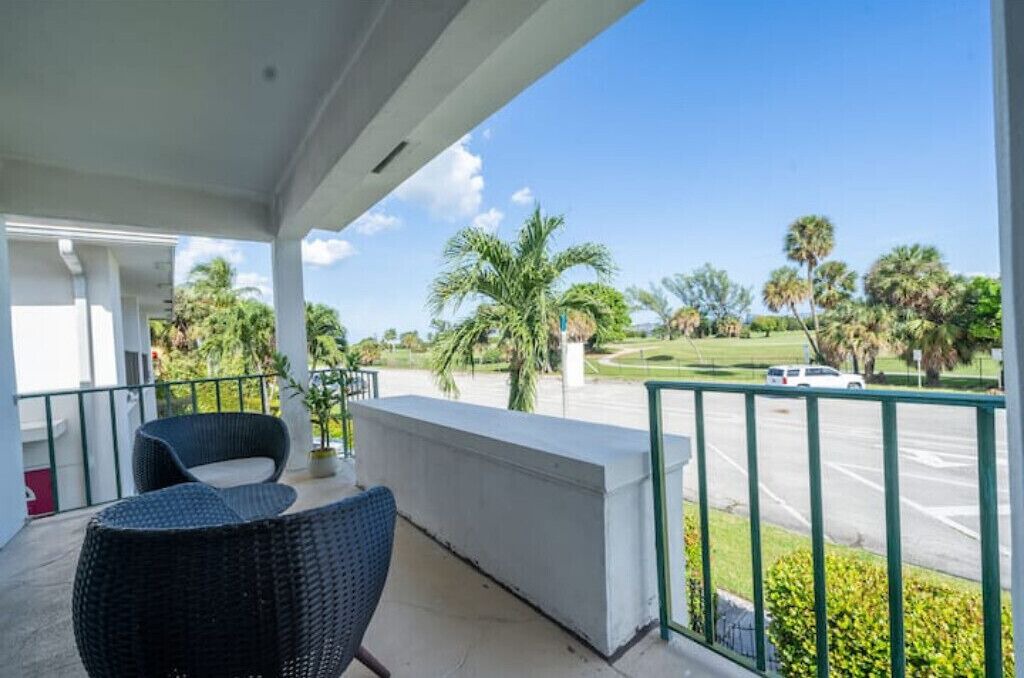 Photo of Outdoor in Parrot Cove
