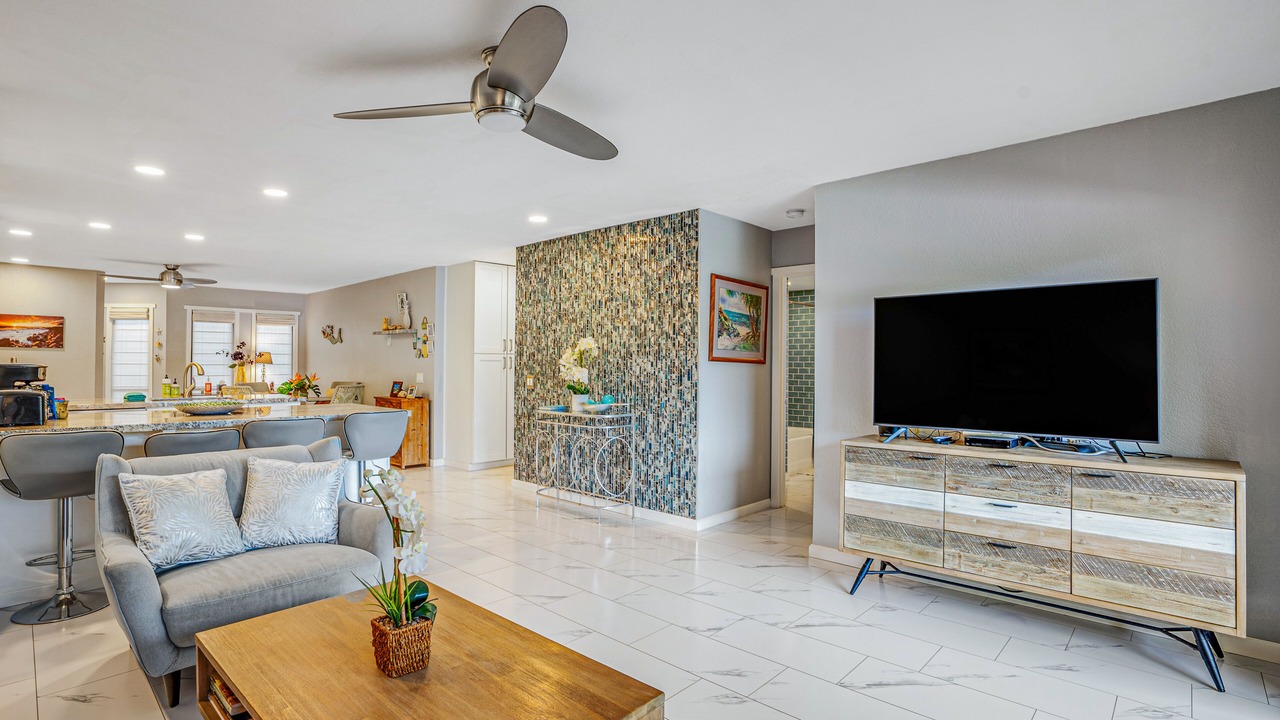 Photo of Livingroom in Poipu