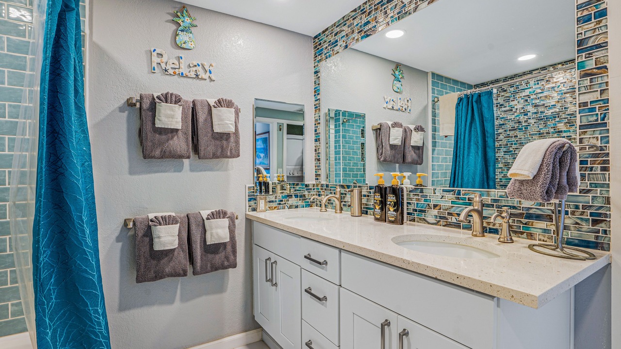 Photo of Bathroom in Poipu