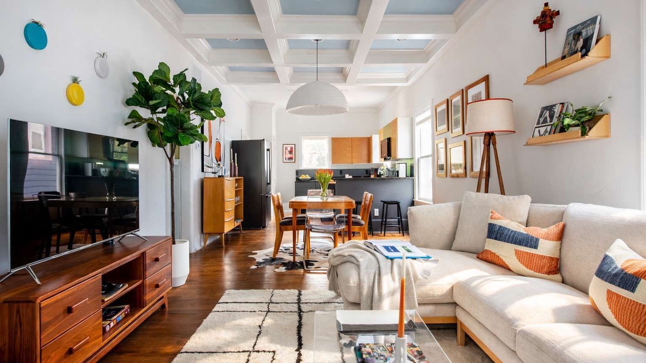 Photo of Livingroom in Cabbagetown