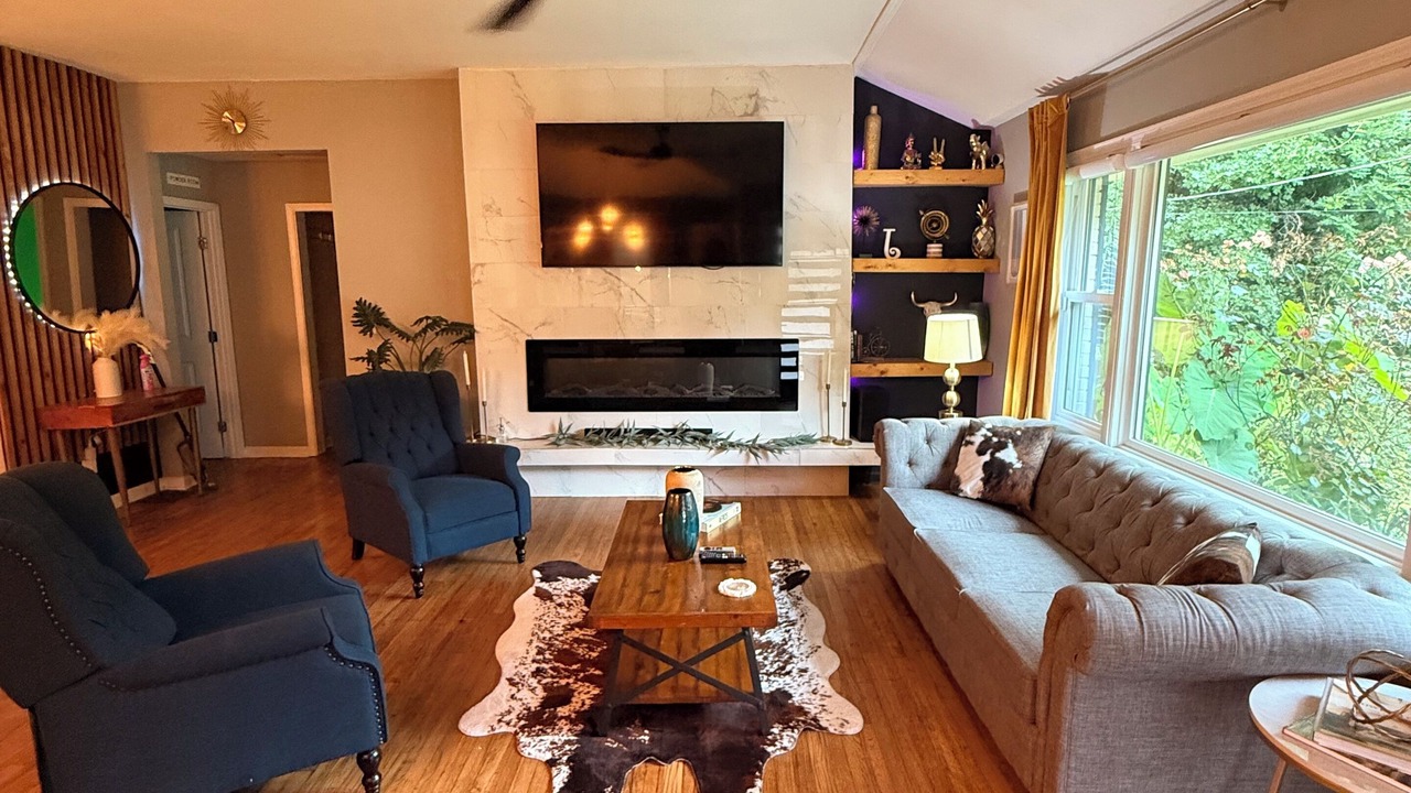 Photo of Livingroom in East Point