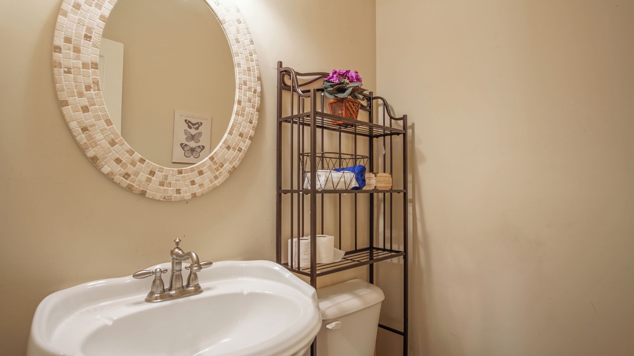 Photo of Bathroom in White Plains