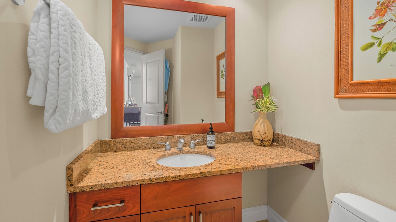 Photo of Bathroom in Kaiulani