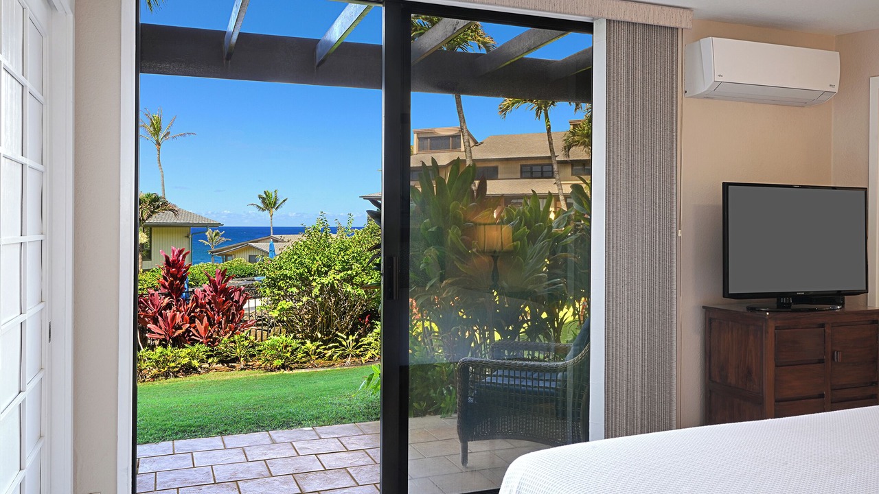 Photo of Bedroom in Poipu